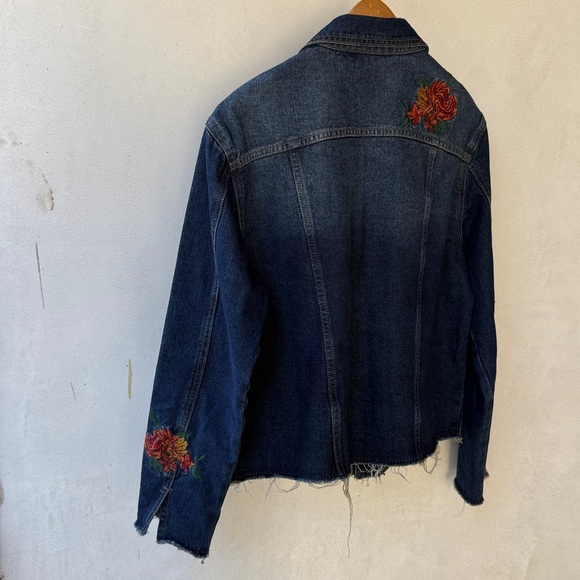 NWT jean JACKET denim -Colorful Floral Embroidery- fringe sleeve/hem S M - Picture 16 of 17